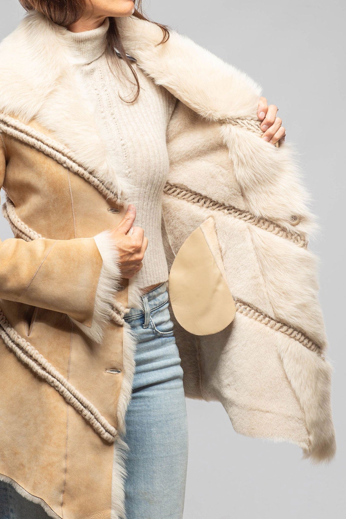 Amaya Shearling In Vintage Palomino